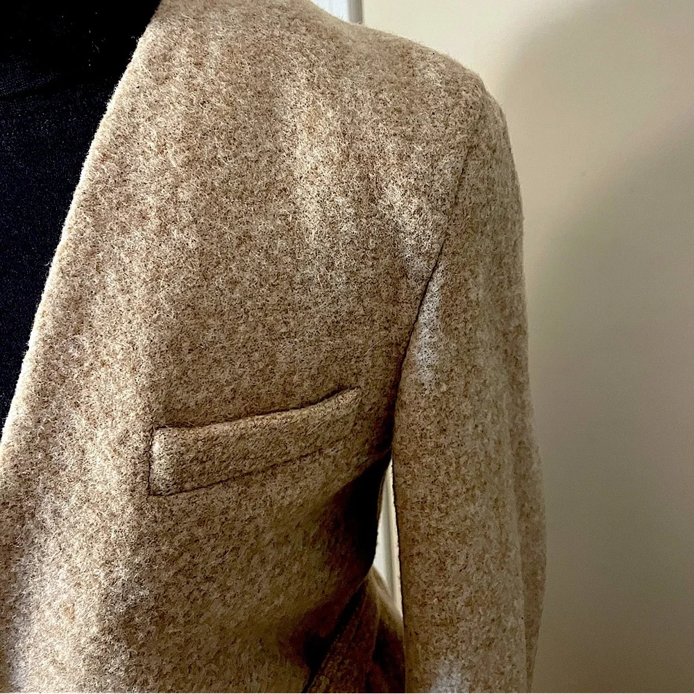 Helmut Lang Tan Trench Coat with Gold Fur Collar - Picture 7 of 16